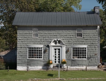 Historic home across the street from the Ozark Mill and Finley Farms property 2