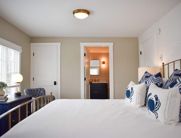 Luxury Coastal Condo in Cape Porpoise – Stylish 2BR Retreat, Pool, Near Beaches! 5