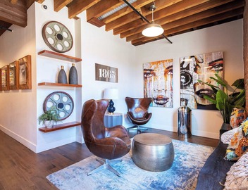 Historic Midtown Loft · Pool · Walk to Vandy 3