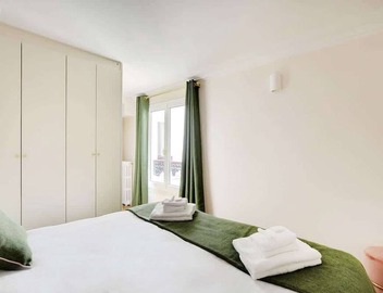 A Breathtaking 2BR/2Ba in Opera 3