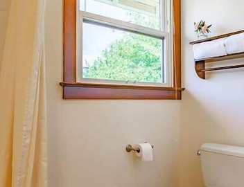 Charming Studio in Renovated BnB - Rm2 4