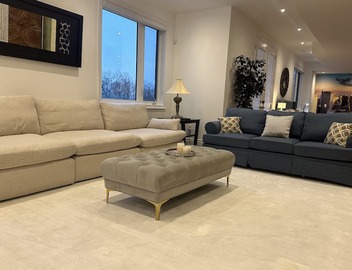 Luxurious open concept 2 bedroom apt on ravine, pond, central, airport, shopping 2