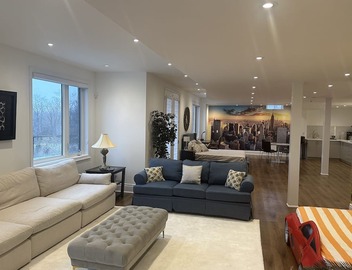 Luxurious open concept 2 bedroom apt on ravine, pond, central, airport, shopping 5