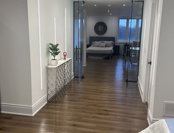 Luxurious open concept 2 bedroom apt on ravine, pond, central, airport, shopping 2