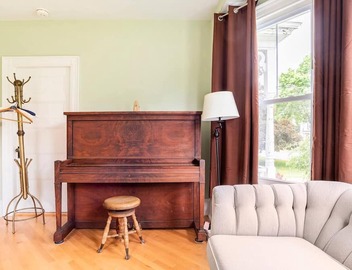 Cozy Studio in Downtown Freeport 5