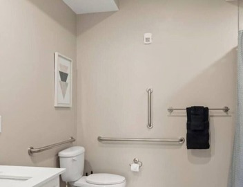 Reluxme| SouthPark 1BR Condo w/Prm Amenities 2