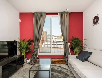 Elegant and luxurious interior designed apartment, perfect for those who are in search of the finer things in life. 5