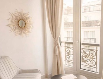 Cozy apartment in the heart of Paris 4