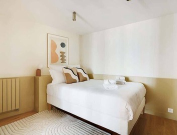 A Refined 2-BR in Saint-Germain 5