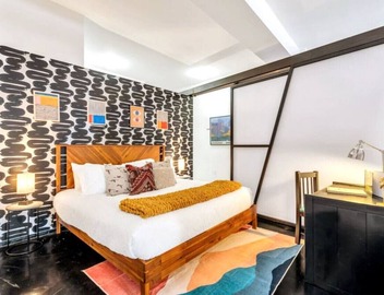 Stylish Carondelet Studio | Near Superdome 3