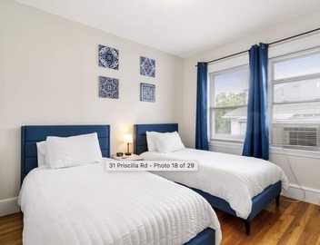 Bright and Airy newly renovated, 2 bedroom apartment with office! 4