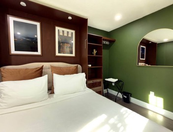Serenity Suite Homes 2BD/1BA near Logan Intl/Metro 3