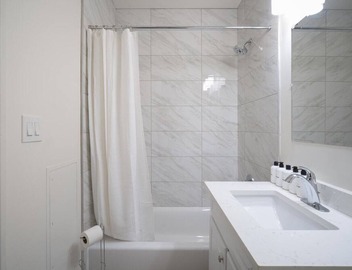 Exquisite Dupont Circle 1BR w/W/D, nr Metro Station, by Blueground 5