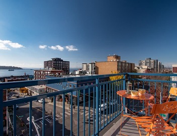 Stunning Waterview Condo in the Heart of Seattle! 3