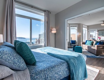 Stunning Waterview Condo in the Heart of Seattle! 4