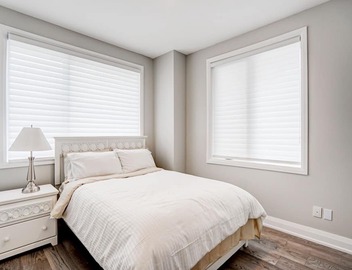 New Luxury 4 BR Townhome with Roof Terrace in Bayview Village 4