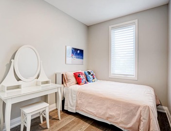New Luxury 4 BR Townhome with Roof Terrace in Bayview Village 3