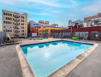 Private Loft in DTLA gym/pool 4