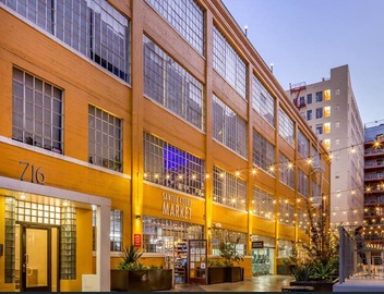 Private Loft in DTLA gym/pool 2