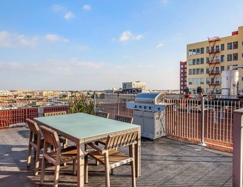 Private Loft in DTLA gym/pool 5