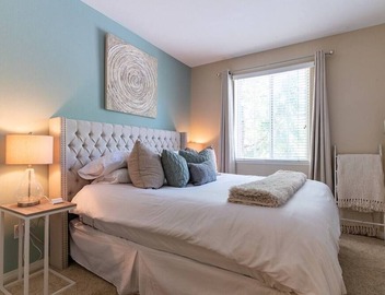 Luxury Modern Suite, King bed, Fast Wifi 3