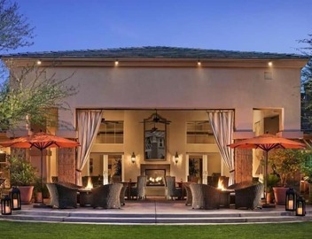 Discover Ideally Located Suites in Gainey Ranch AZ w/Free Parking & Breakfast! 4