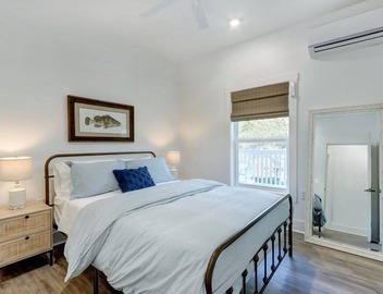 Cotton Bleu- Coastal Convenience & Close to SAV by Lucky Savannah 5