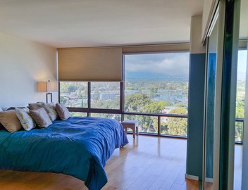 Remodeled two-bedroom condo. panoramic views and a luxurious, dreamy atmosphere. 3