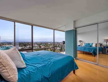 Remodeled two-bedroom condo. panoramic views and a luxurious, dreamy atmosphere. 2