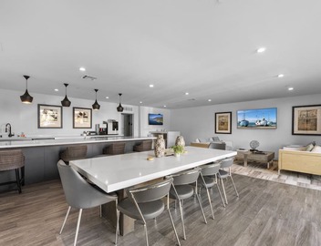 Heart of West Hollywood Stunner w/gym and co-working space 5