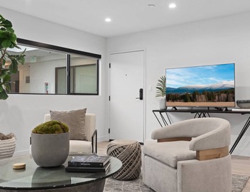 Heart of West Hollywood Stunner w/gym and co-working space 3