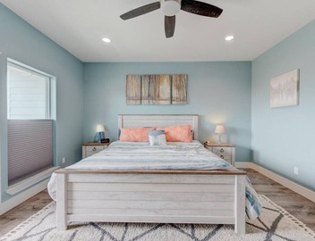 Dive In and Unwind: Pet-Friendly Living with Community Pools and Hot Tubs. 4