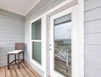 Dive In and Unwind: Pet-Friendly Living with Community Pools and Hot Tubs. 5