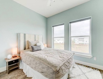 Dive In and Unwind: Pet-Friendly Living with Community Pools and Hot Tubs. 3