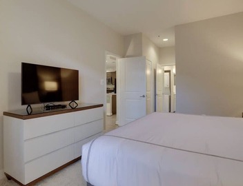 Sojourn | Courtland Towers | 1 BR w/Pickleball Court 5