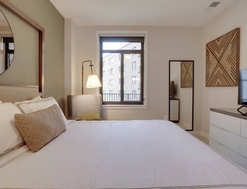 Sojourn | Courtland Towers | 1 BR w/Pickleball Court 4