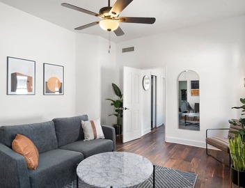 Modern Apartment in the Heart of Phoenix (5) 4