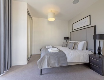Perfect Luxury Penthouse - Overlooking parkland with views for days 2
