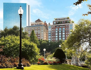 City View King At The Newbury Boston! 2