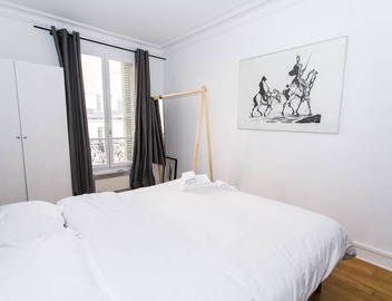 Elegant 2BR in St-Germain Near Le Bon Marche 3