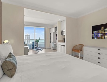 Jr Suite Presidential Design Ocean Fontainebleau 3
