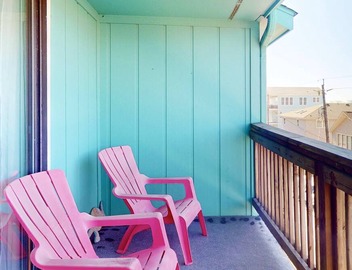 Oceanfront Top Floor w/Stunning Views, Pool, Beach Access, 3 King Beds, Walk to CB 5