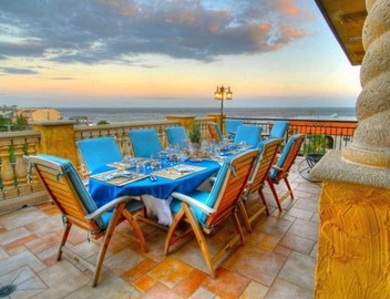 Seaside Haven: Relaxed Living at Ocean Lodge 2