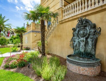 Seaside Haven: Relaxed Living at Ocean Lodge 4