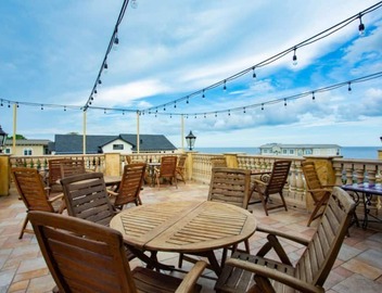 Seaside Haven: Relaxed Living at Ocean Lodge 5