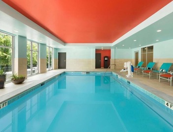 North Atlanta Getaway: Indoor Pool, Fitness Center & Parking + Breakfast 2