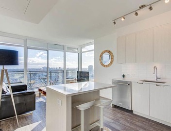 Elegant 1BR Apt with GYM near Crystal Mall 3