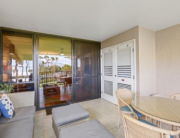 Kamaole Sands 10-307, Ocean View, Large Lanai, Twin Murphy Beds, Split-AC, Wi-Fi 3