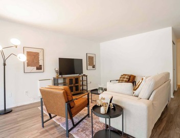 Bellevue 2B condo: downtown + Light rail 4