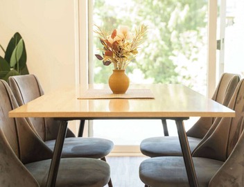 Bellevue 2B condo: downtown + Light rail 5